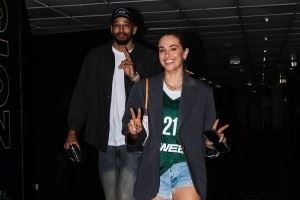 他到底凭什么?？瑞秋陪伴罗伯森在法甲打季后赛 晒照秀恩爱